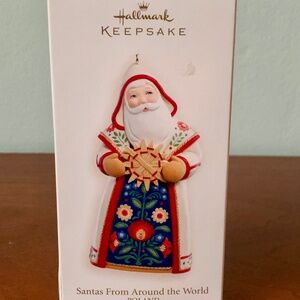 Hallmark Keepsake Ornament  2007 Santas From Around the World - Poland